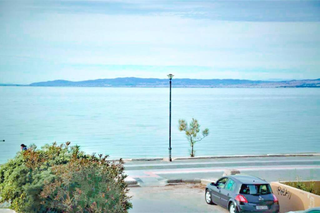 A Wonderful Apartment In Front Of The Sea! Peraía Zewnętrze zdjęcie